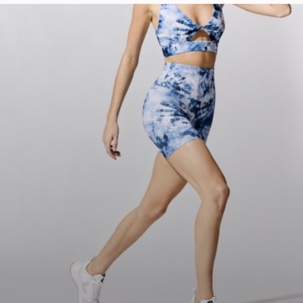 Beach Riot Blue Tie-Dye Activewear Set